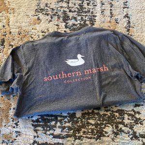Mens large southern marsh tee